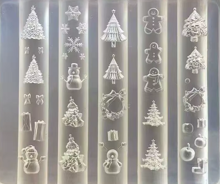 Moules silicone 3D Noël – Décorations Nail Art et résine 1 OCIBEL